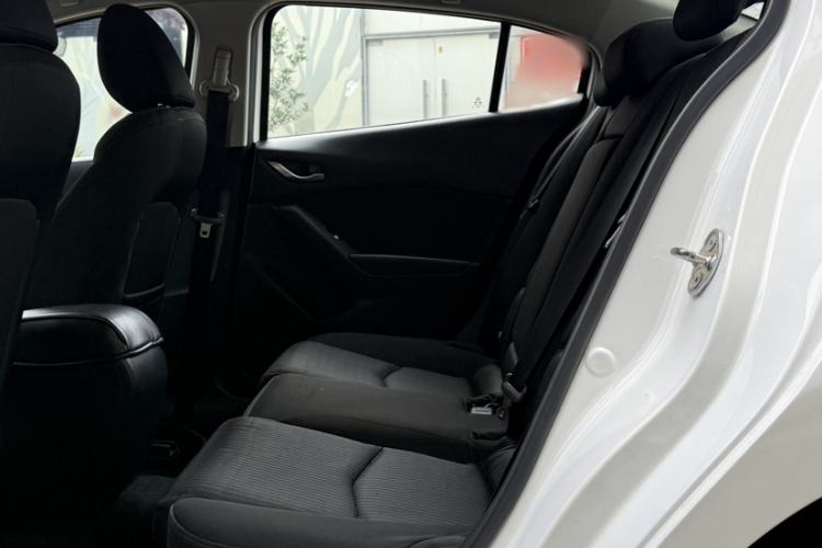 Used Mazda 3 Axela 2016 Sedan 1.5L Automatic Comfort Model Interior 3