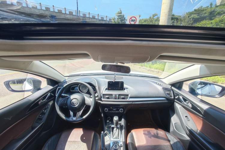 Used Mazda 3 Axela 2016 Sedan 1.5L Automatic Luxury Model Interior 4