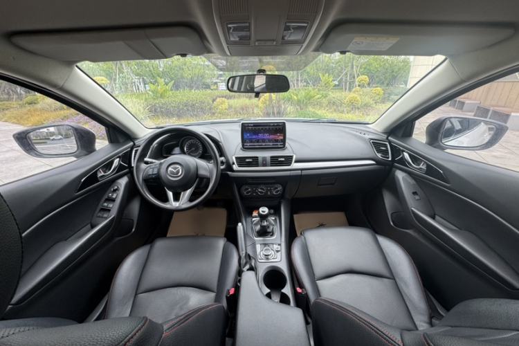 Used Mazda 3 Axela 2016 Sedan 1.5L Manual Comfort Model Interior 4