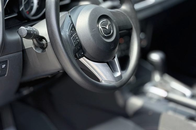 Used Mazda 3 Axela 2016 Sedan 1.5L Automatic Luxury Model Interior 4