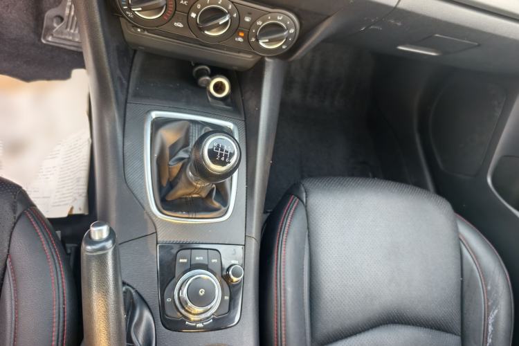 Used Mazda 3 Axela 2016 Sedan 1.5L Manual Comfort Model Interior 6