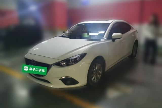 Used Mazda 3 Axela 2016 Sedan 1.5L Manual Luxury Model
