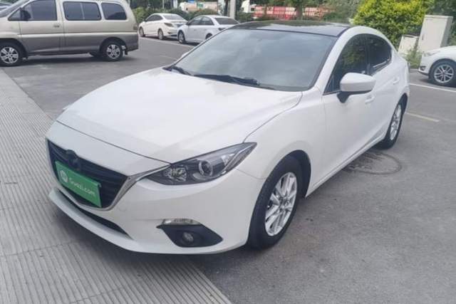 Used Mazda 3 Axela 2016 Sedan 1.5L Automatic Comfort Model