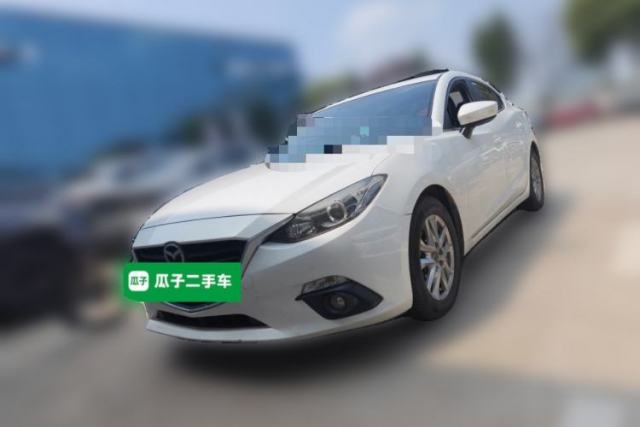 Używany Mazda 3 Axela 2016 Sedan 1.5L Automatic Comfort Model