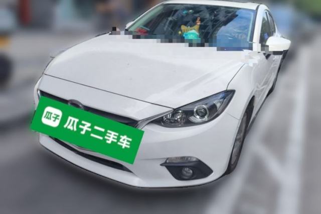 Used Mazda 3 Axela 2016 Sedan 1.5L Automatic Luxury Model