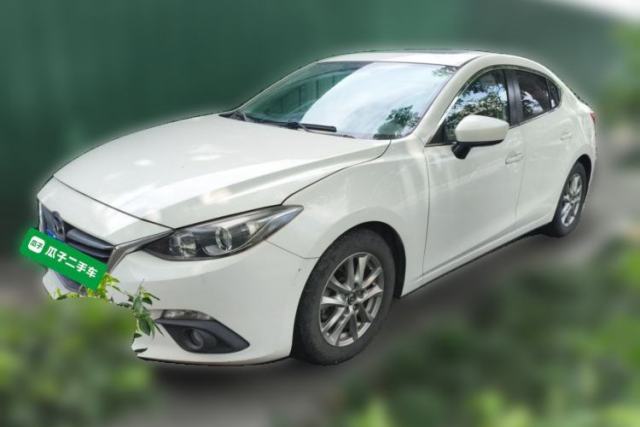 Used Mazda 3 Axela 2016 Sedan 1.5L Automatic Luxury Model