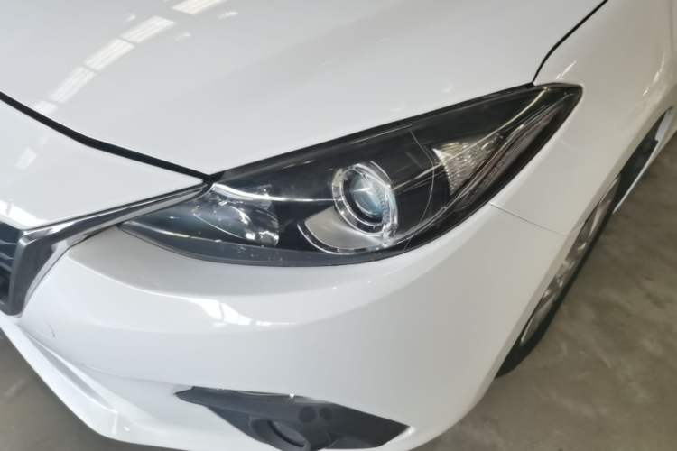 Used Mazda 3 Axela 2016 Sedan 1.5L Automatic Luxury Model Left Front Headlight