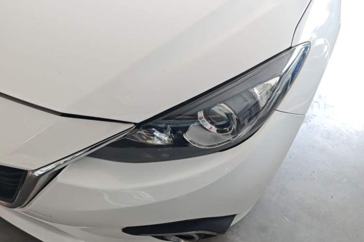 Used Mazda 3 Axela 2016 Sedan 1.5L Automatic Luxury Model Left Front Headlight