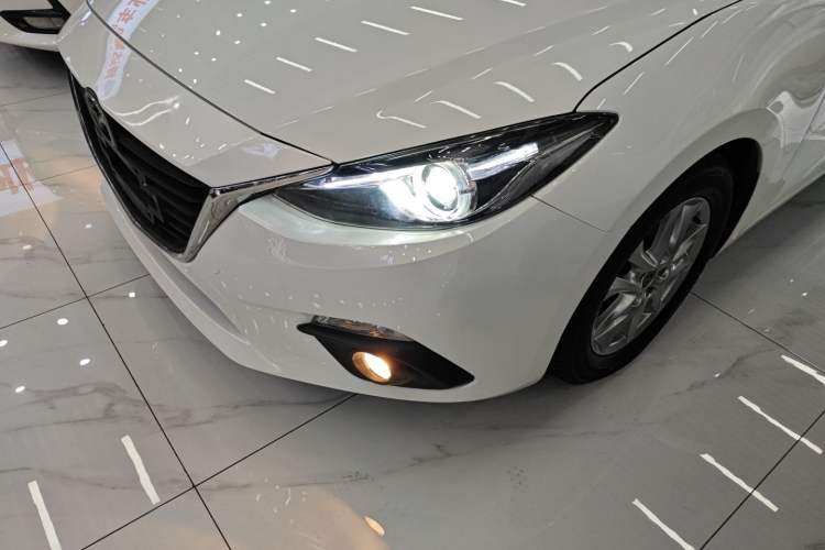 Used Mazda 3 Axela 2016 Sedan 1.5L Automatic Luxury Model Left Front Headlight