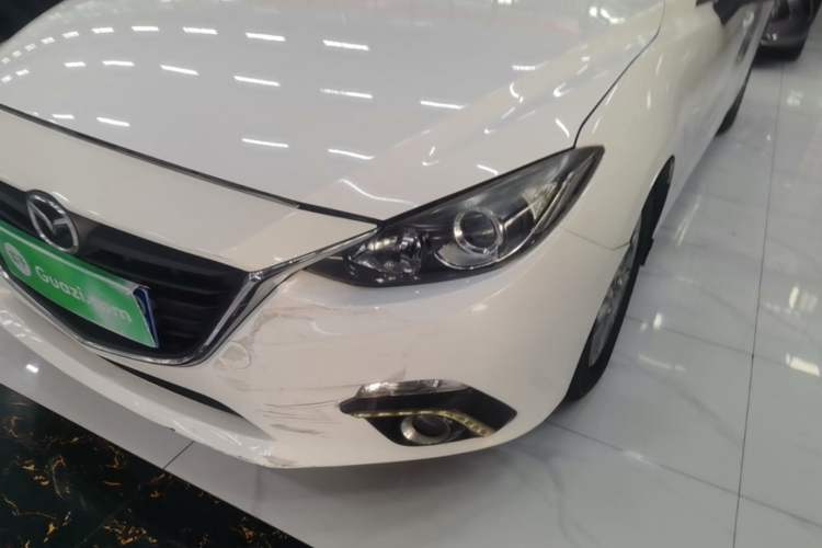 Used Mazda 3 Axela 2016 Sedan 1.5L Automatic Comfort Model Left Front Headlight