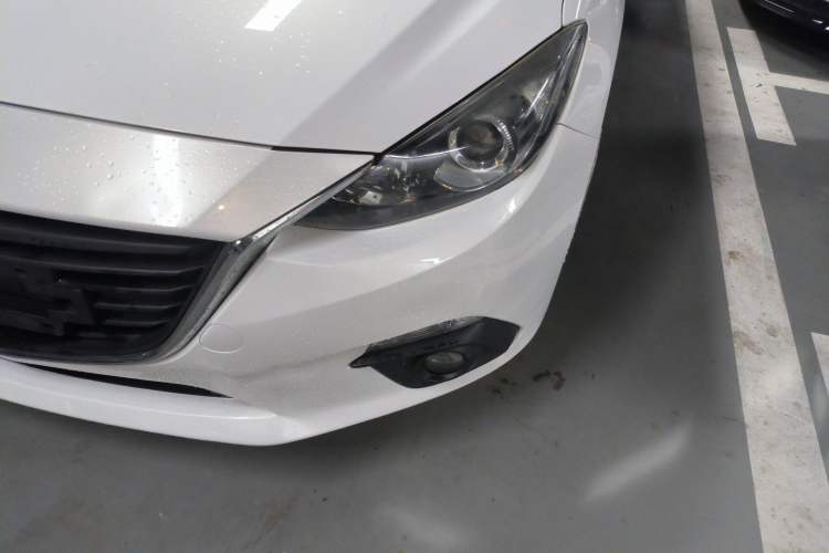 Used Mazda 3 Axela 2016 Sedan 1.5L Automatic Comfort Model Left Front Headlight