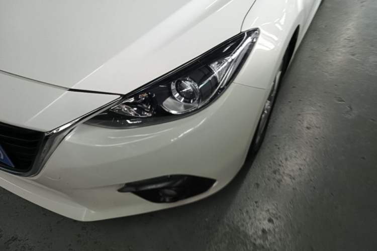 Used Mazda 3 Axela 2016 Sedan 1.5L Automatic Comfort Model Left Front Headlight