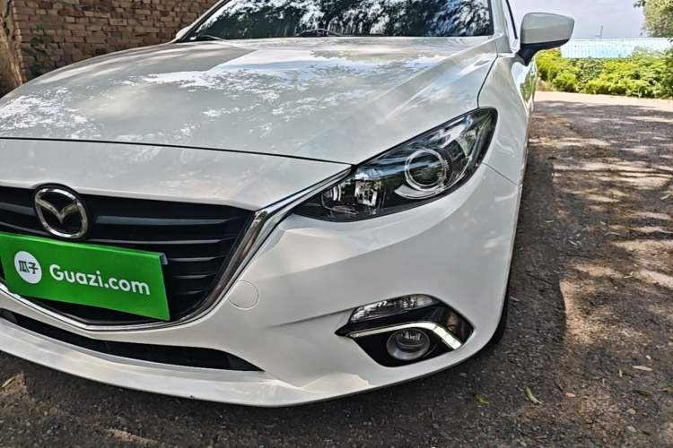 Used Mazda 3 Axela 2016 Sedan 1.5L Automatic Comfort Model Left Front Headlight