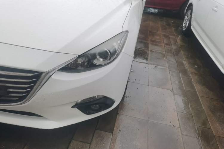 Used Mazda 3 Axela 2016 Sedan 1.5L Automatic Comfort Model Left Front Headlight