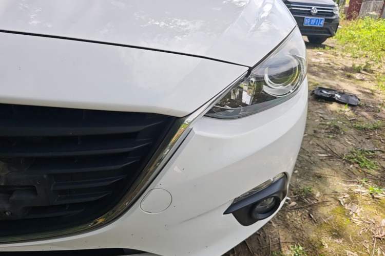 Used Mazda 3 Axela 2016 Sedan 1.5L Automatic Luxury Model Left Front Headlight