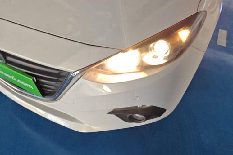 Used Mazda 3 Axela 2016 Sedan 1.5L Automatic Comfort Model Left Front Headlight
