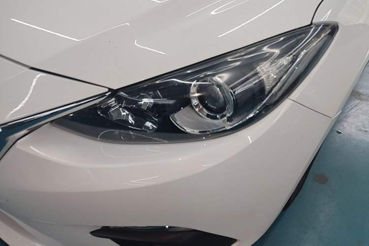 Used Mazda 3 Axela 2016 Sedan 1.5L Automatic Luxury Model Left Front Headlight