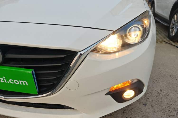 Used Mazda 3 Axela 2016 Sedan 1.5L Automatic Comfort Model Left Front Headlight