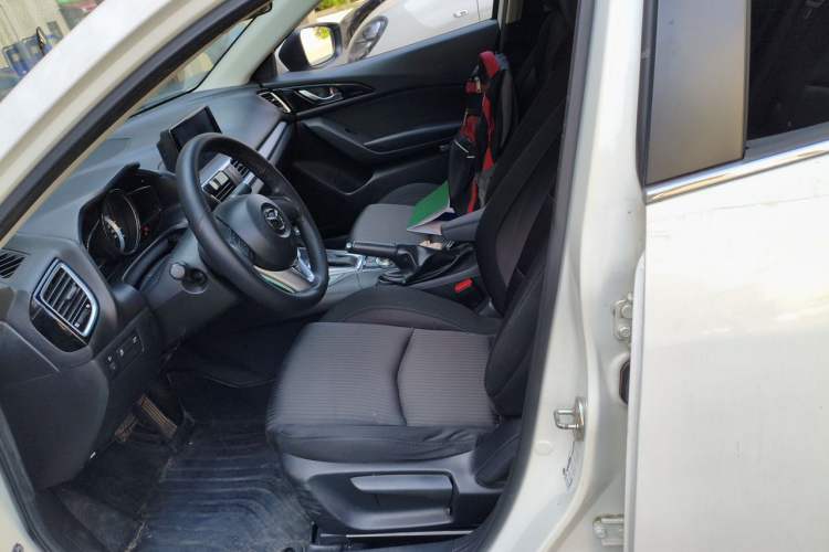Used Mazda 3 Axela 2016 Sedan 1.5L Automatic Comfort Model Left Front Seat