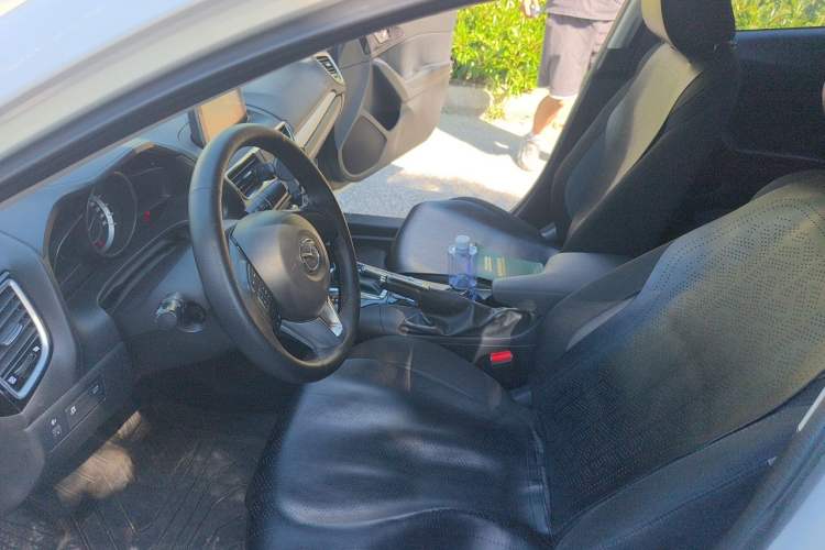 Used Mazda 3 Axela 2016 Sedan 1.5L Automatic Luxury Model Left Front Seat