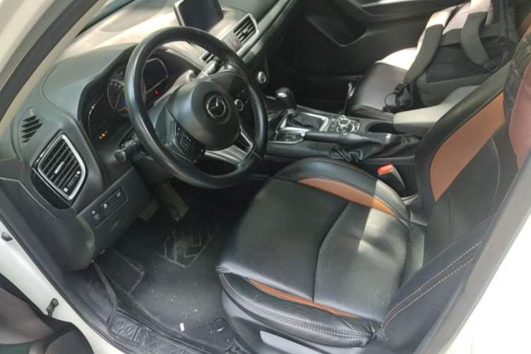Used Mazda 3 Axela 2016 Sedan 1.5L Automatic Luxury Model Left Front Seat