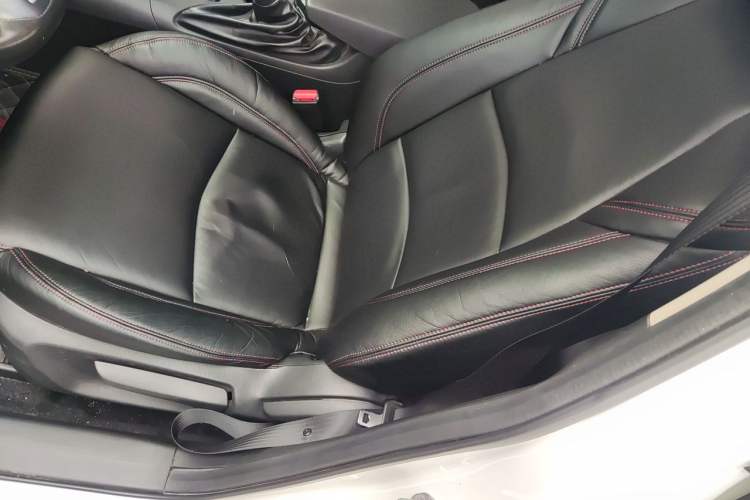 Used Mazda 3 Axela 2016 Sedan 1.5L Automatic Luxury Model Left Front Seat