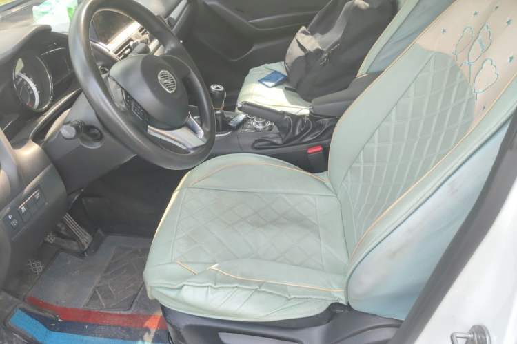 Used Mazda 3 Axela 2016 Sedan 1.5L Manual Comfort Model Left Front Seat