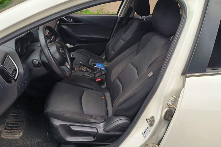 Used Mazda 3 Axela 2016 Sedan 1.5L Manual Comfort Model Left Front Seat