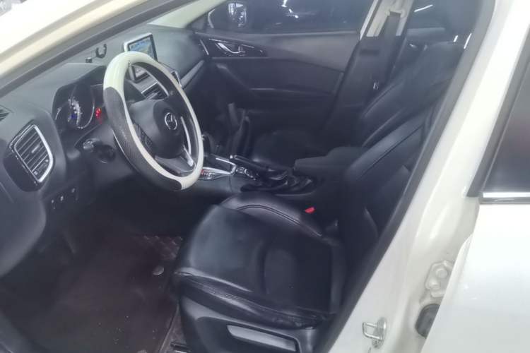 Used Mazda 3 Axela 2016 Sedan 1.5L Automatic Comfort Model Left Front Seat