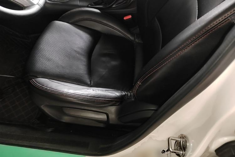 Used Mazda 3 Axela 2016 Sedan 1.5L Automatic Comfort Model Left Front Seat