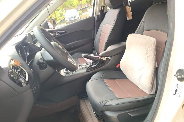 Used Mazda 3 Axela 2016 Sedan 1.5L Automatic Comfort Model Left Front Seat