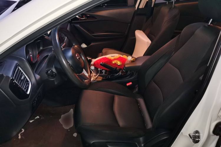 Used Mazda 3 Axela 2016 Sedan 1.5L Manual Luxury Model Left Front Seat