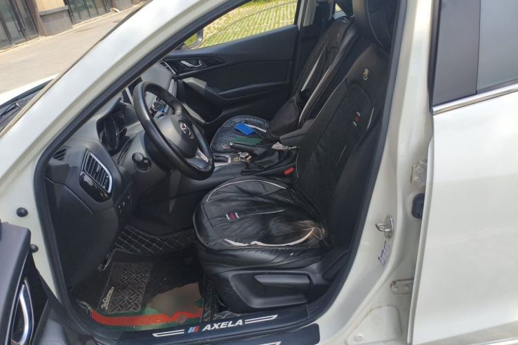 Used Mazda 3 Axela 2016 Sedan 1.5L Automatic Comfort Model Left Front Seat