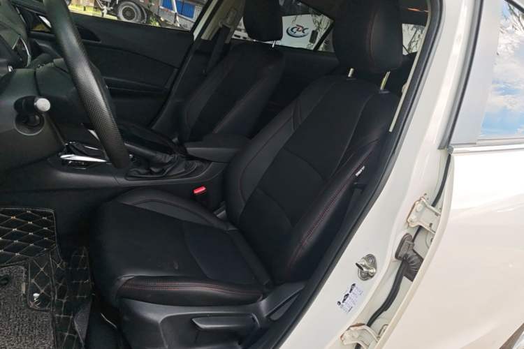 Used Mazda 3 Axela 2016 Sedan 1.5L Automatic Luxury Model Left Front Seat
