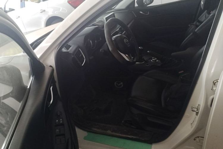 Used Mazda 3 Axela 2016 Hatchback 1.5L Manual Comfort Model Left Front Seat