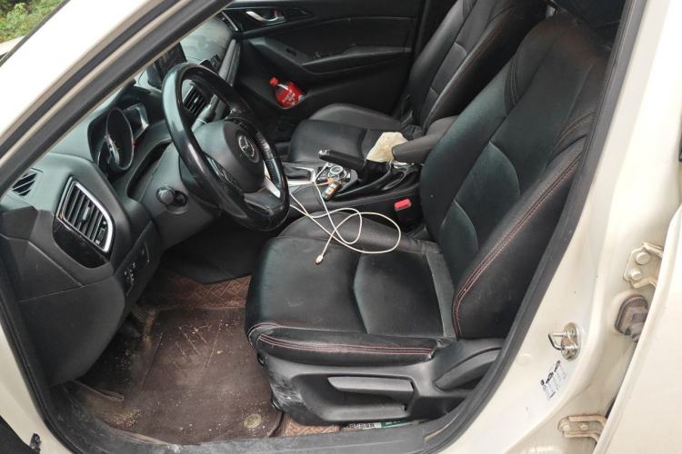 Used Mazda 3 Axela 2016 Sedan 1.5L Automatic Comfort Model Left Front Seat