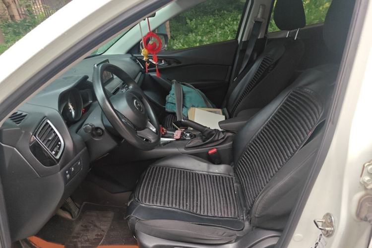 Used Mazda 3 Axela 2016 Sedan 1.5L Automatic Luxury Model Left Front Seat