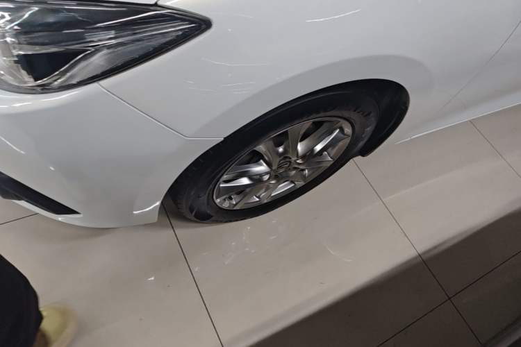 Used Mazda 3 Axela 2016 Sedan 1.5L Manual Luxury Model Left Front Wheel Hub