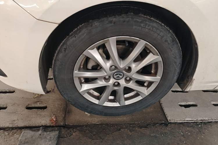 Used Mazda 3 Axela 2016 Sedan 1.5L Automatic Comfort Model Left Front Wheel Hub