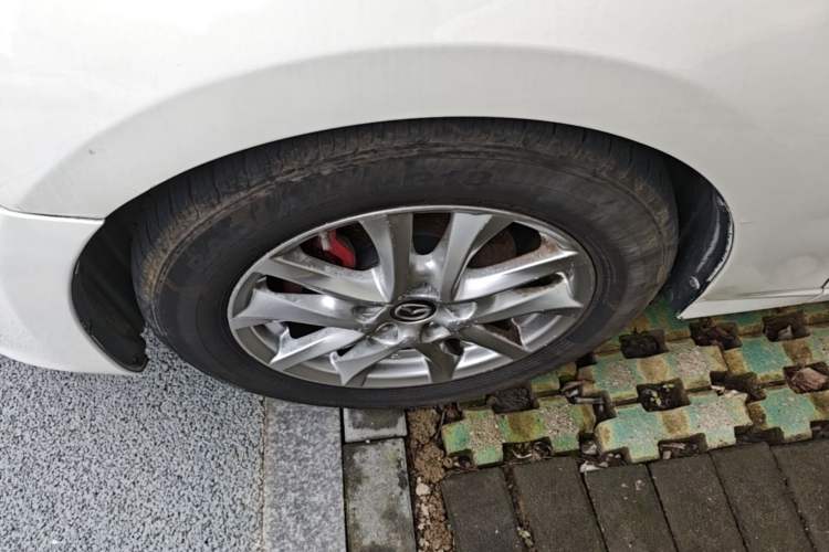 Used Mazda 3 Axela 2016 Sedan 1.5L Automatic Comfort Model Left Front Wheel Hub