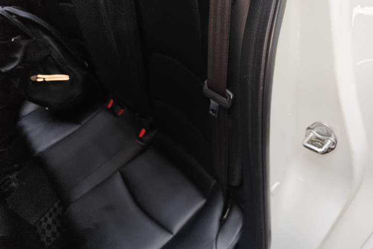 Used Mazda 3 Axela 2016 Sedan 1.5L Automatic Comfort Model Left Rear Seat