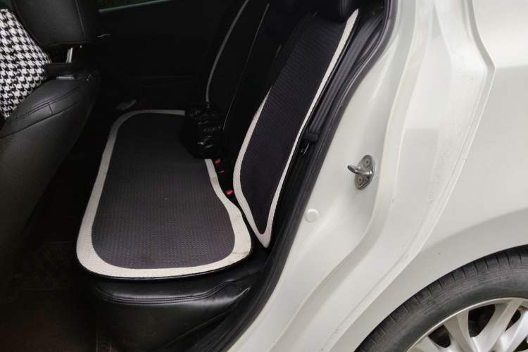 Used Mazda 3 Axela 2016 Sedan 1.5L Automatic Comfort Model Left Rear Seat