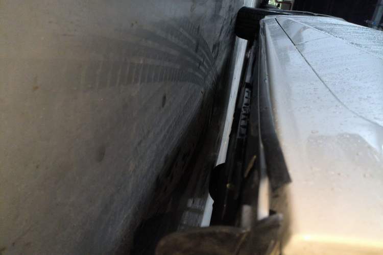 Used Mazda 3 Axela 2016 Sedan 1.5L Automatic Comfort Model Left Side Sill
