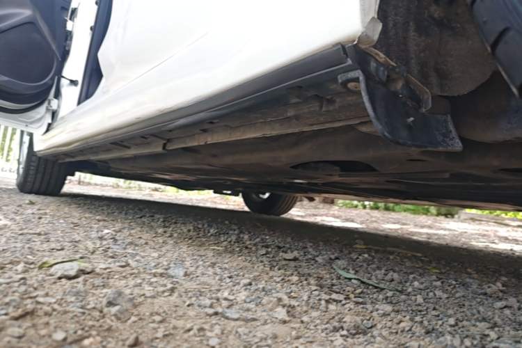 Used Mazda 3 Axela 2016 Sedan 1.5L Automatic Comfort Model Left Side Sill