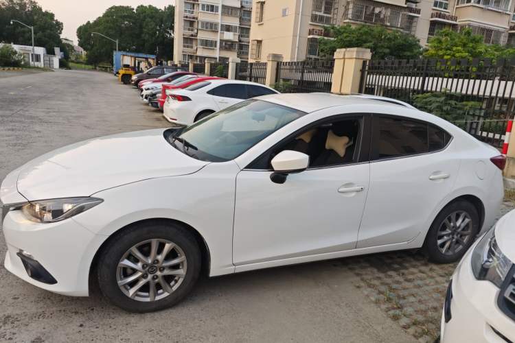 Used Mazda 3 Axela 2016 Sedan 1.5L Automatic Comfort Model Left Side