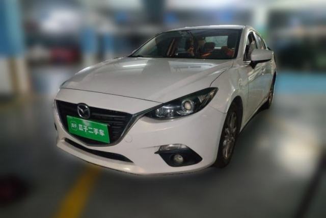 Używany Mazda 3 Axela 2016 Sedan 1.5L Automatic Luxury Model