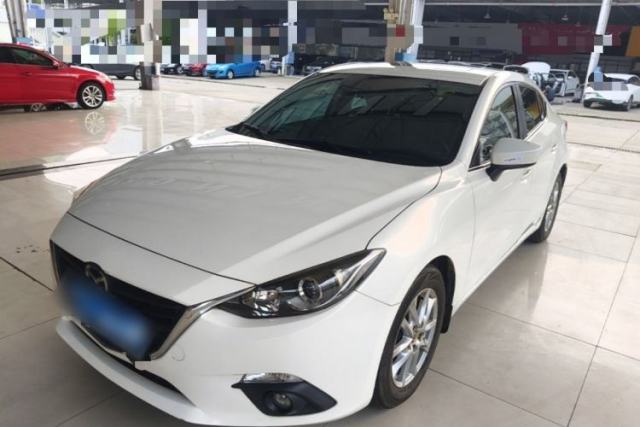 Used Mazda 3 Axela 2016 Sedan 1.5L Manual Luxury Model