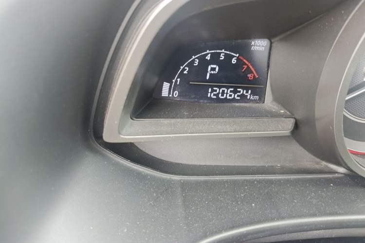 Used Mazda 3 Axela 2016 Sedan 1.5L Automatic Luxury Model Odometer Close Up
