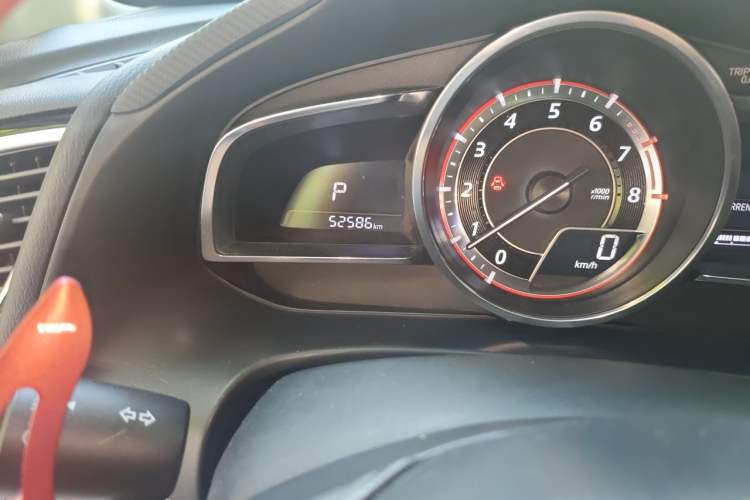 Used Mazda 3 Axela 2016 Sedan 2.0L Automatic Flagship Model Odometer Close Up