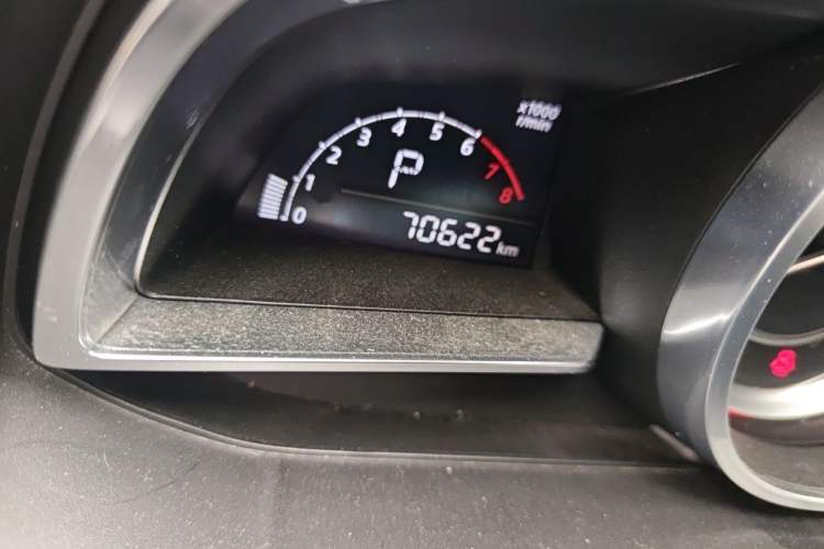 Used Mazda 3 Axela 2016 Sedan 1.5L Automatic Comfort Model Odometer Close Up